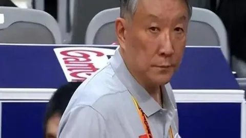 二月每日辉煌，数据逆势飞扬，克里特能否在这场逆袭大戏中独领风骚？